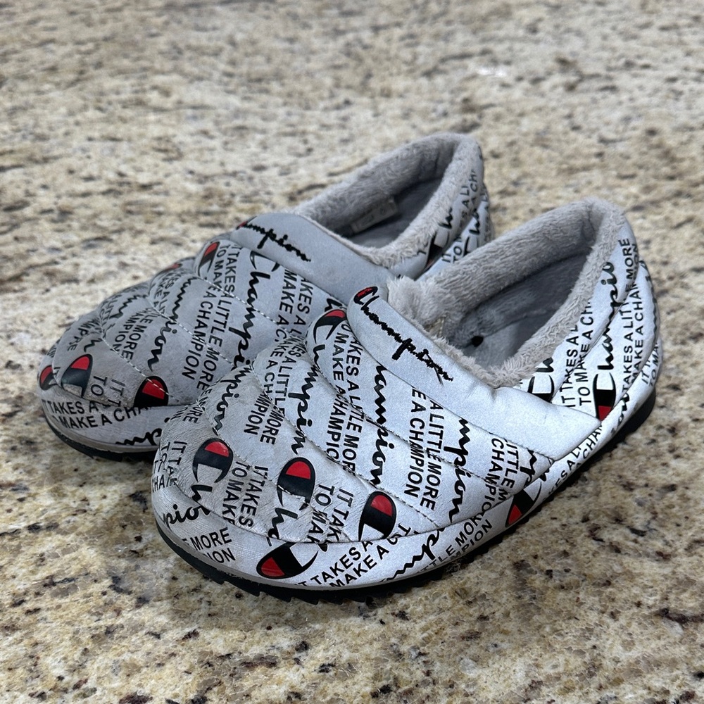 Champion Gray Slides/Slippers with Black Text and Red Accents Size 5
